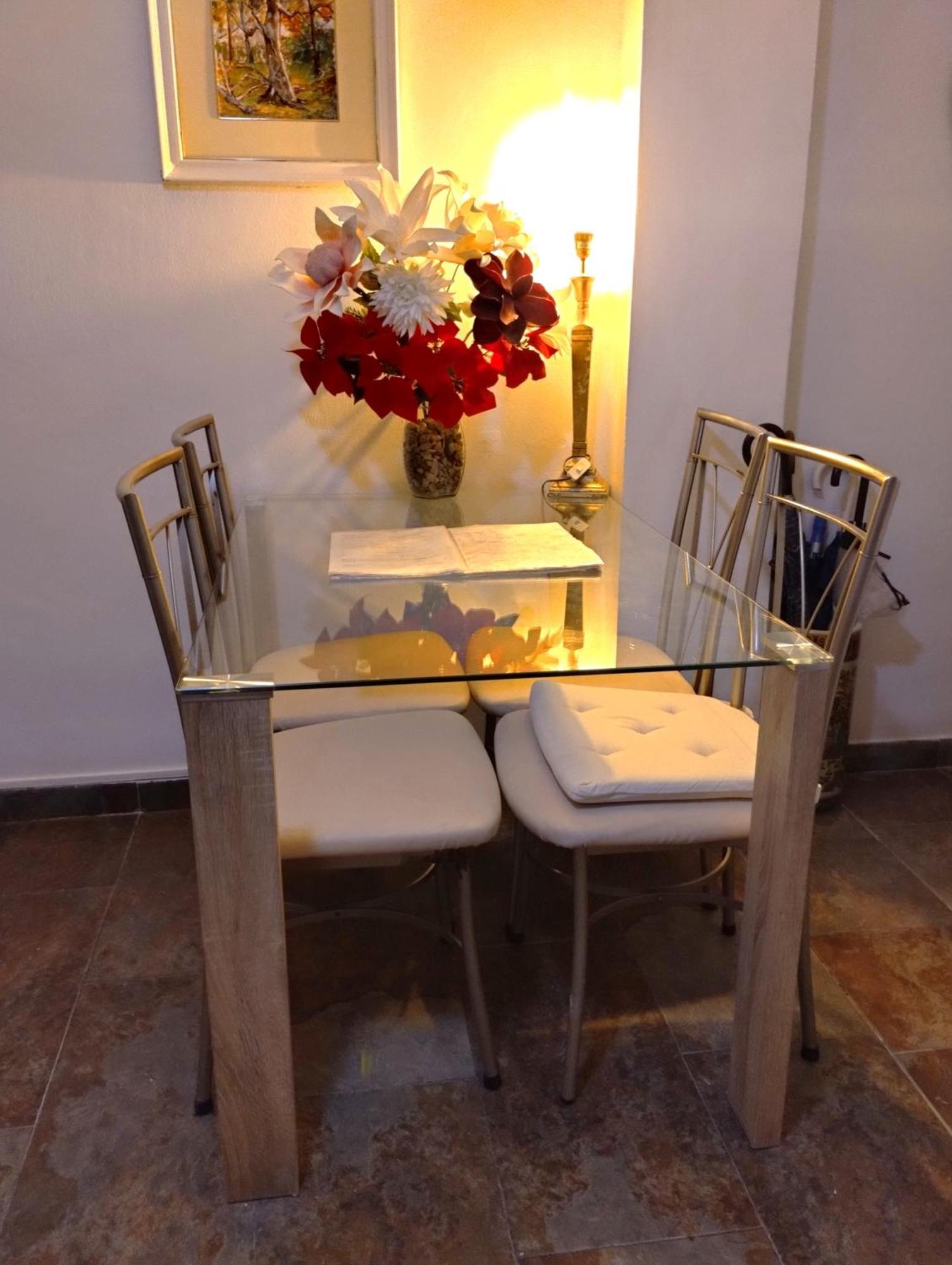 Habitaciones Individuales En Apartamento Madrid Ngoại thất bức ảnh